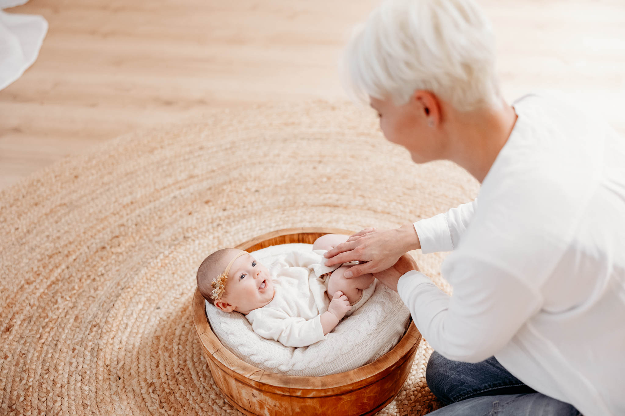 Baby und Fotograf bei der Arbeit