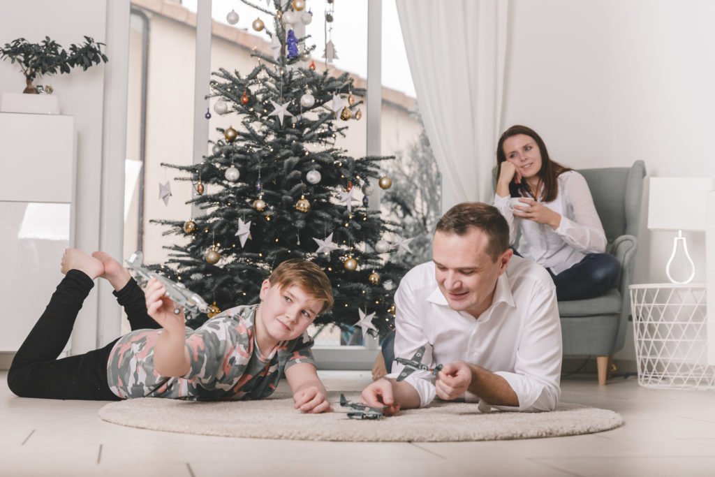 Familienshooting München: Familienfotos zu Weihnachten zuhause